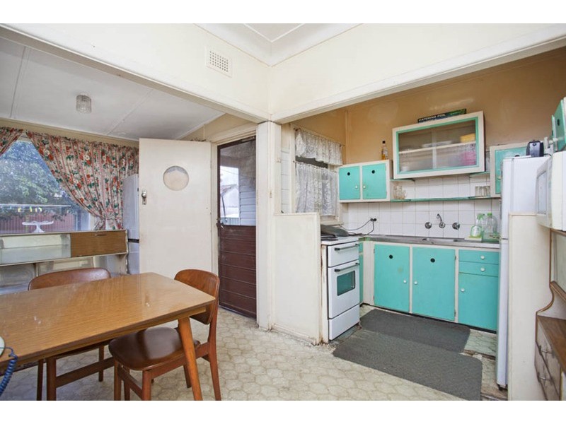 24 Banks Street, Padstow NSW 2211