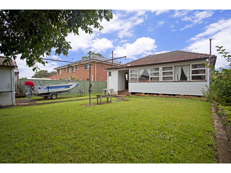 24 Banks Street, Padstow NSW 2211