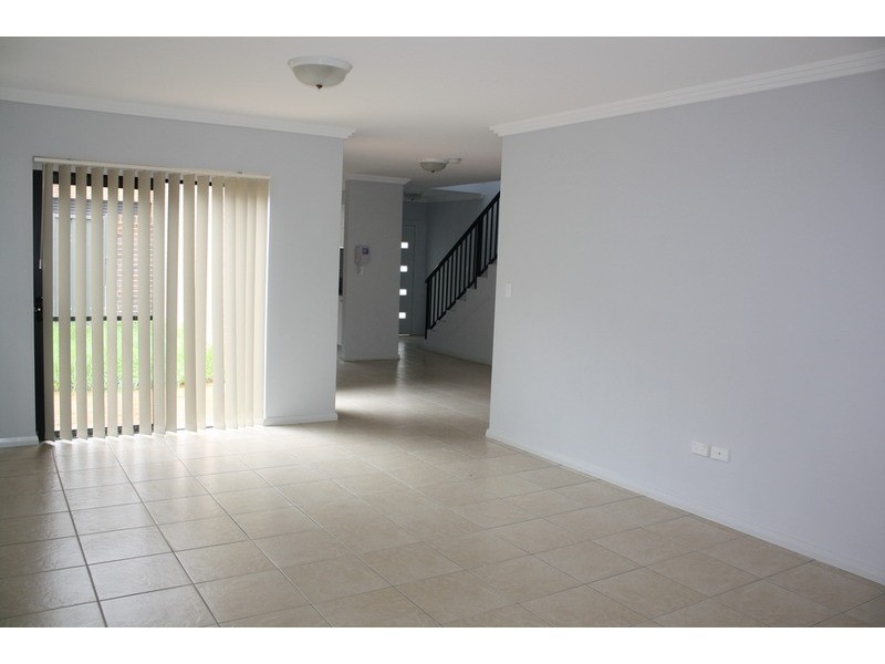 7/1 Ikara Crescent, Moorebank NSW 2170