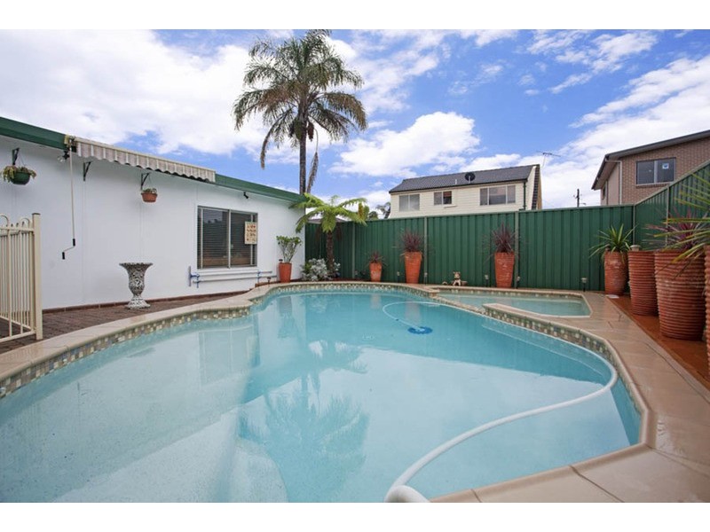 23 Ingram Avenue, Milperra NSW 2214