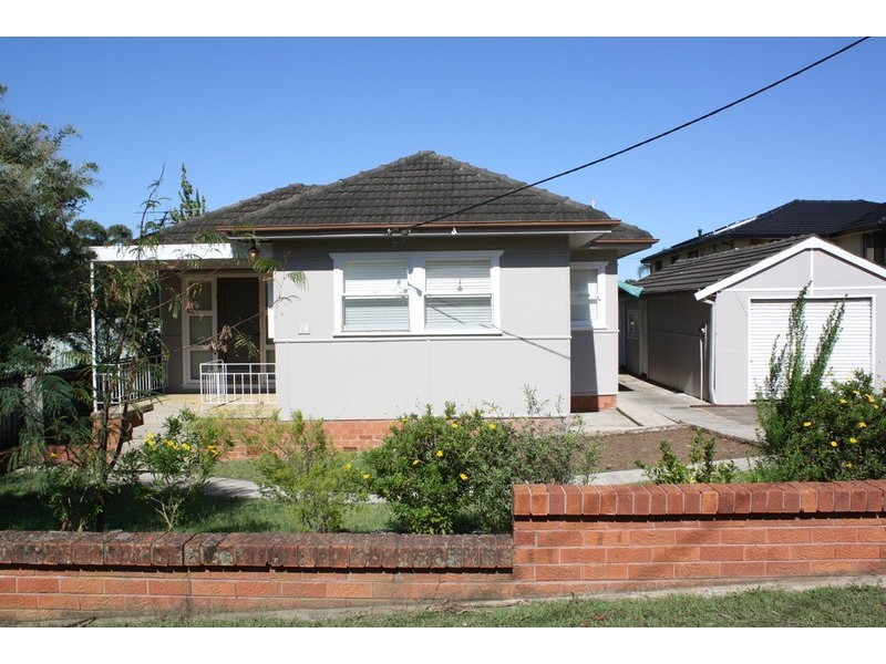 18 Lorraine  Avenue, Padstow Heights NSW 2211