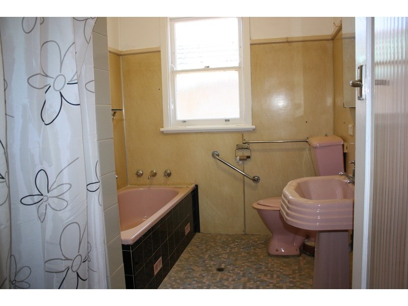 18 Lorraine  Avenue, Padstow Heights NSW 2211