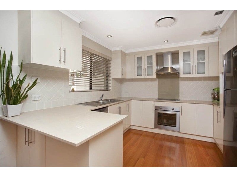 200 Lambeth Street, Picnic Point NSW 2213