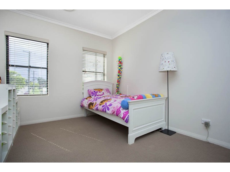 200 Lambeth Street, Picnic Point NSW 2213