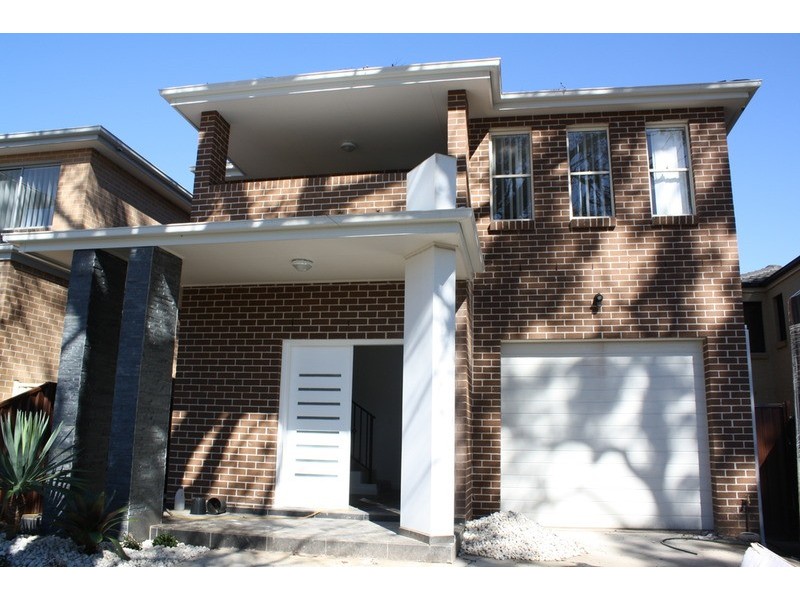 80 Kennedy Street, Picnic Point NSW 2213