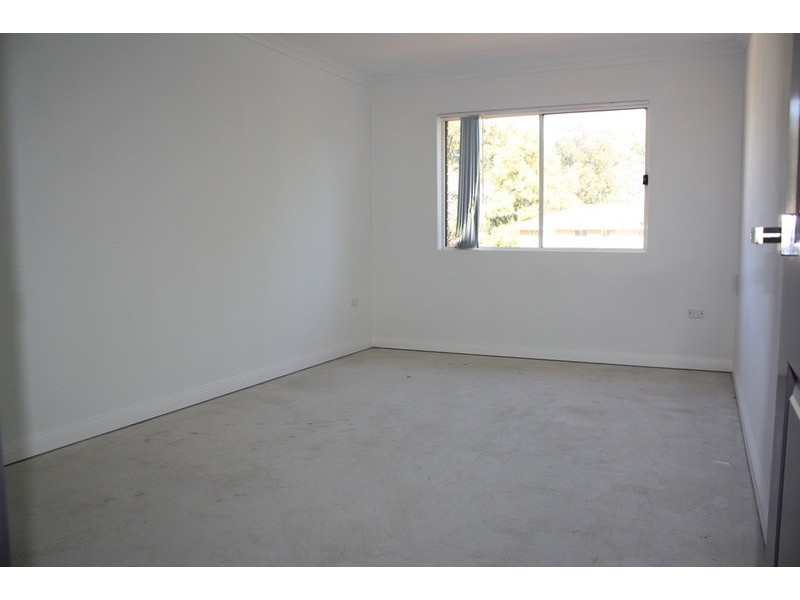80 Kennedy Street, Picnic Point NSW 2213
