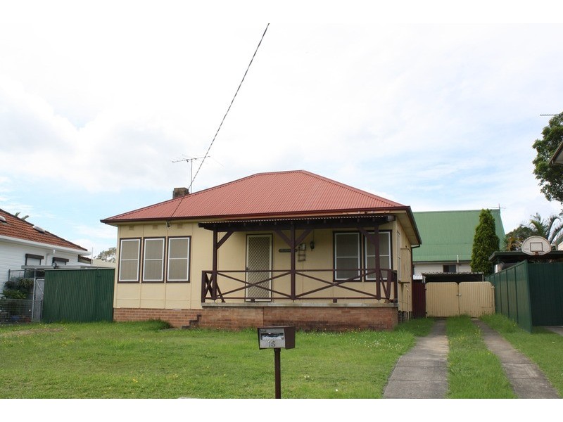 15 Cammarlie  Avenue, Panania NSW 2213