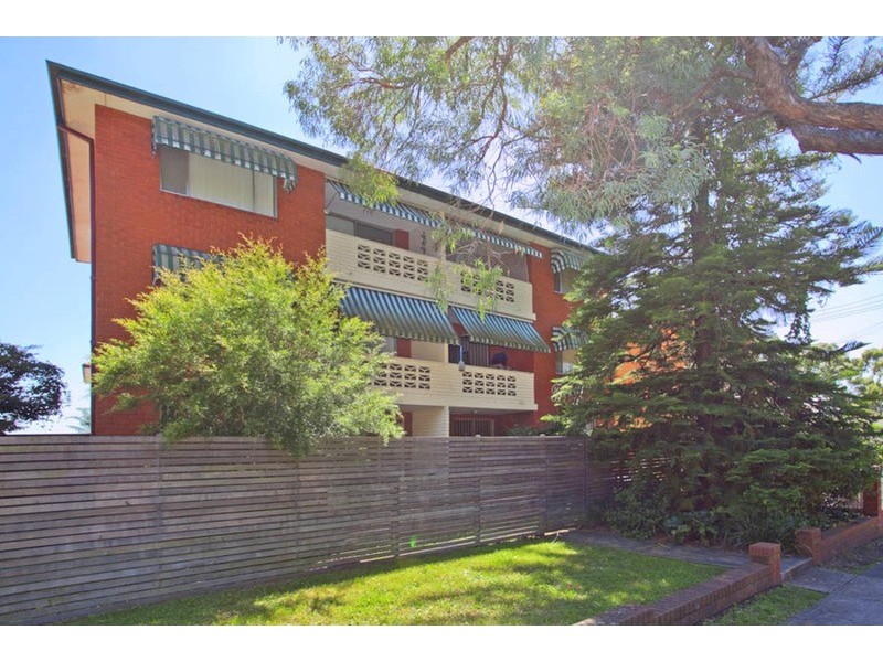 14/11 St Albans Road, Kingsgrove NSW 2208