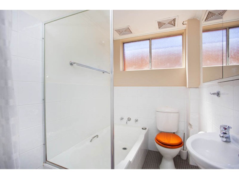 14/11 St Albans Road, Kingsgrove NSW 2208