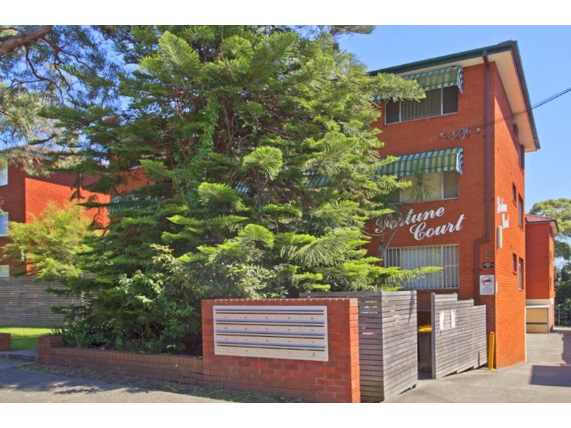 14/11 St Albans Road, Kingsgrove NSW 2208