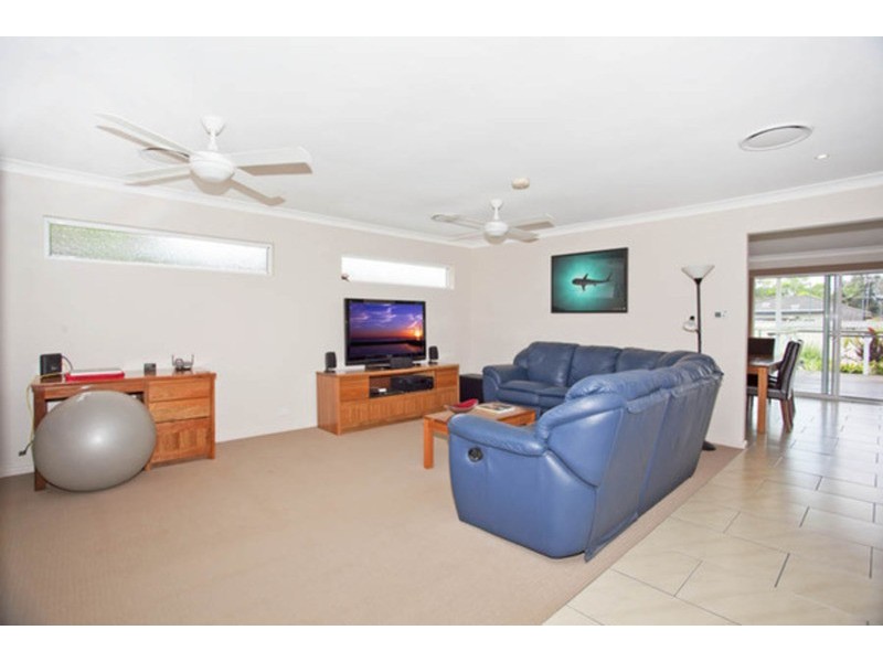 12 Somme Crescent, Milperra NSW 2214