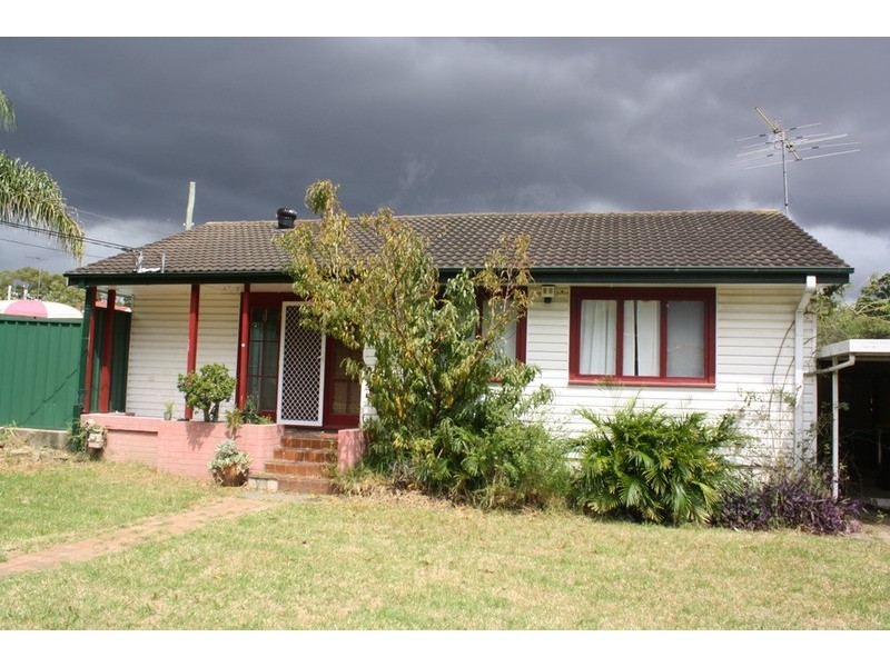 19 William Road, Riverwood NSW 2210