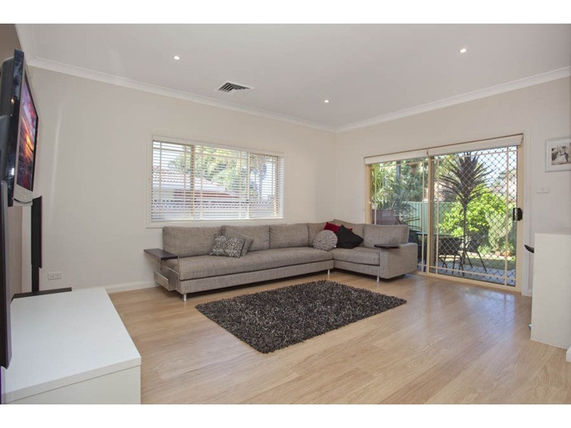 1/23 Langdale Avenue, Revesby NSW 2212