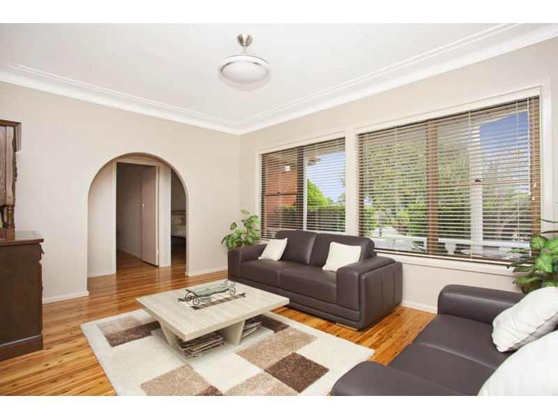 50 Gowlland Parade, Panania NSW 2213