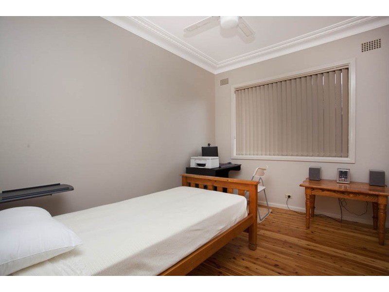 50 Gowlland Parade, Panania NSW 2213