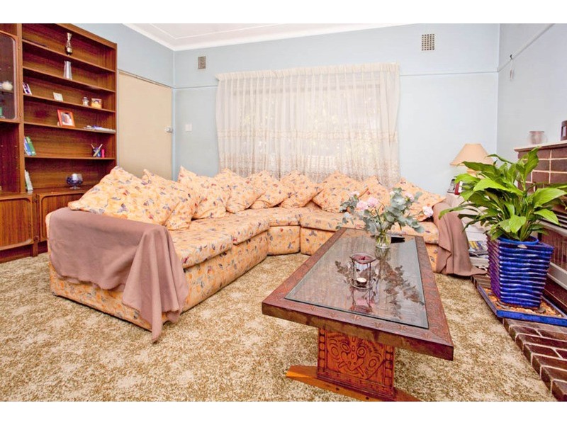 22 Park Road, East Hills NSW 2213