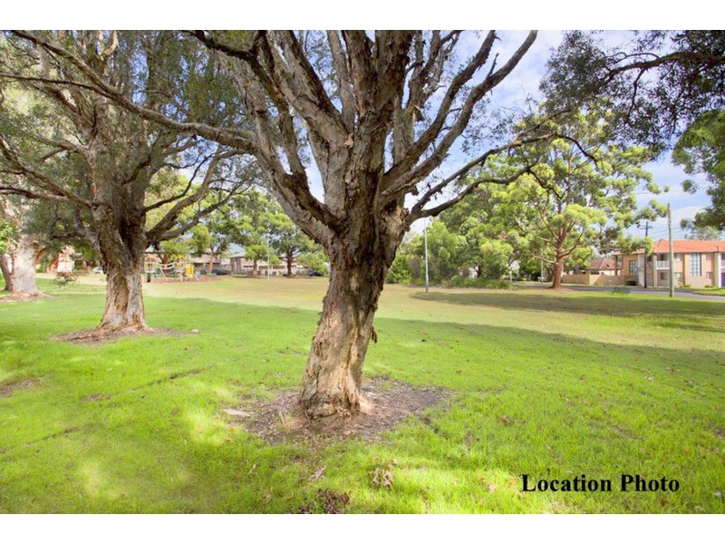 22 Park Road, East Hills NSW 2213