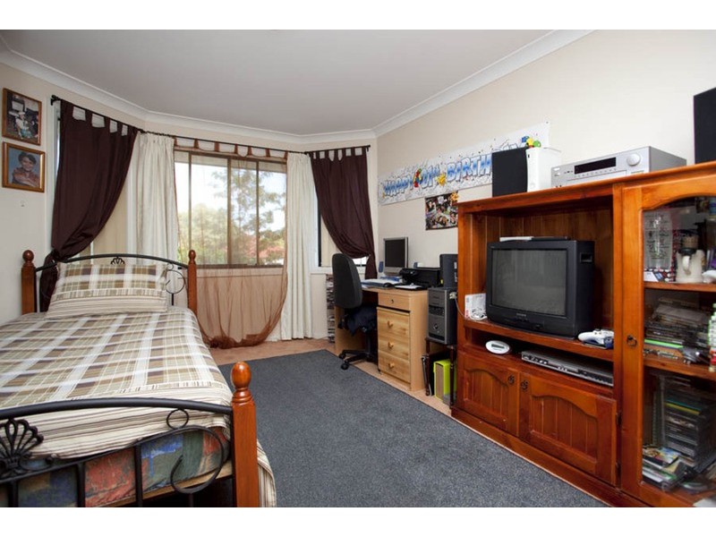 14 Bracher Street, East Hills NSW 2213