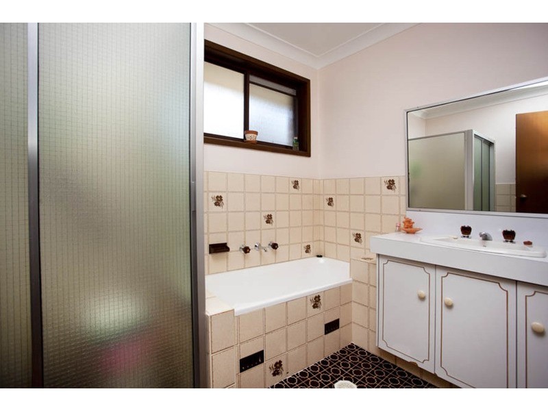 20 Dickenson Street, Panania NSW 2213