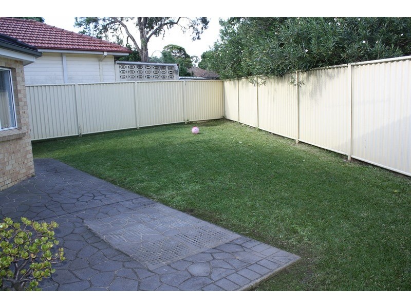 8A Treatt Avenue, Padstow NSW 2211