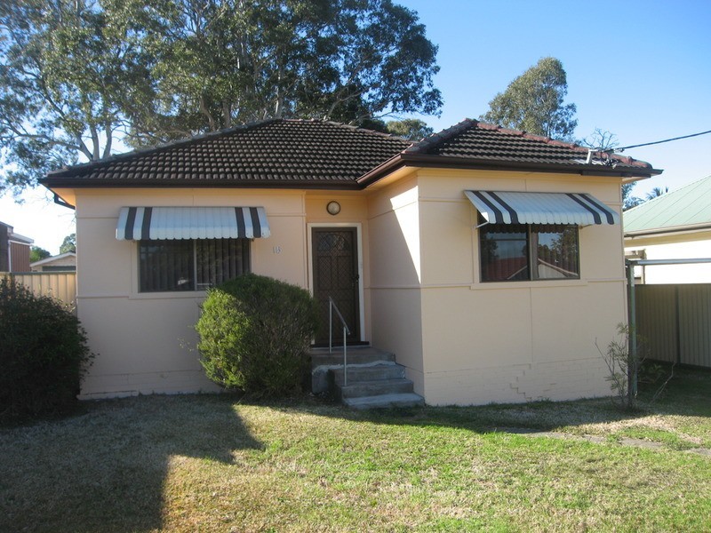 15 Rodgers Avenue, Panania NSW 2213