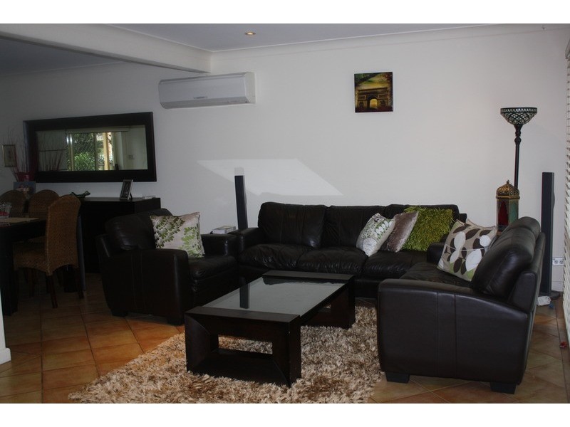 14 Sylvan Grove, Picnic Point NSW 2213