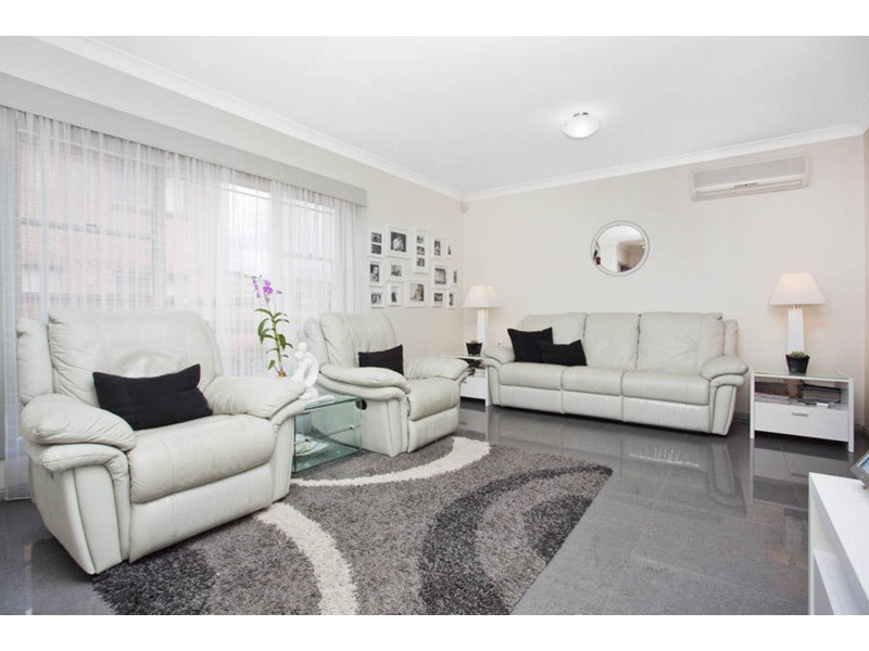 2/44 Whittle Avenue, Milperra NSW 2214