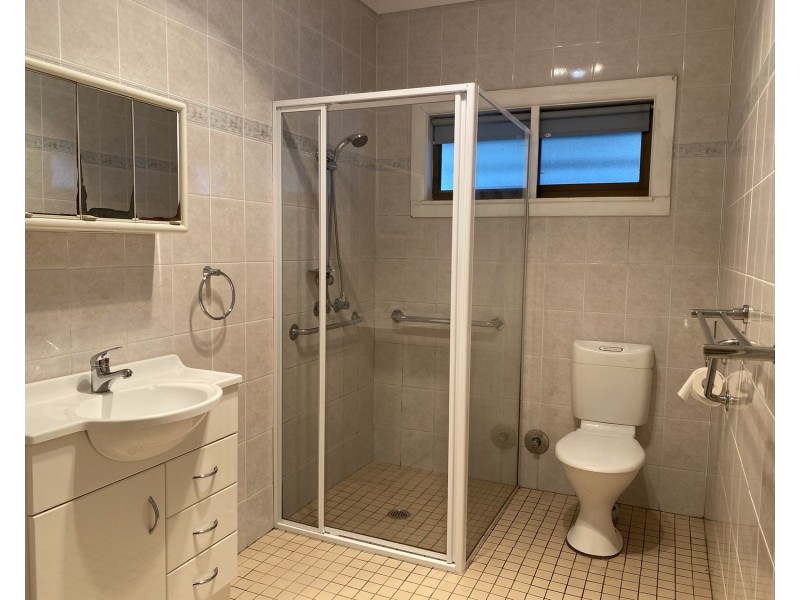 4 Ellesmere Street, Panania NSW 2213