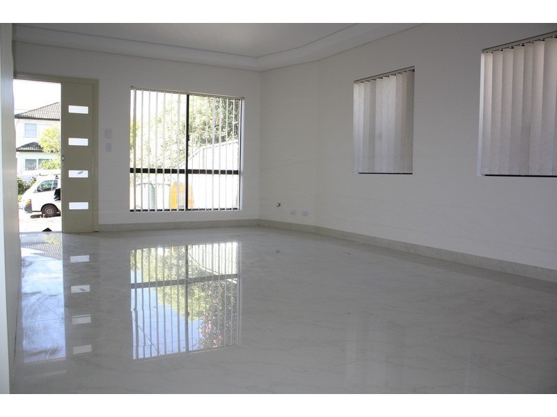 14 Mahnken Avenue, Revesby NSW 2212