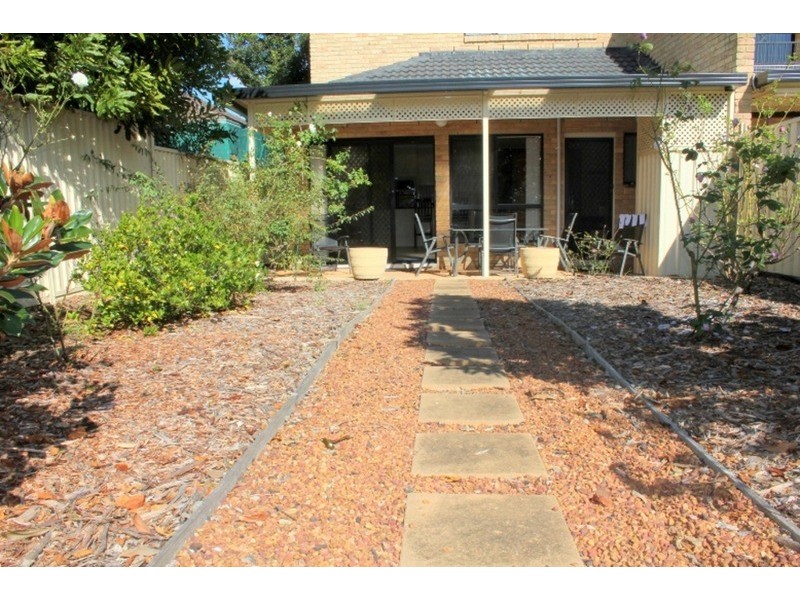 10 Donald Street, Picnic Point NSW 2213