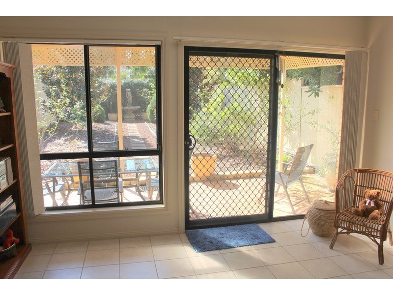 10 Donald Street, Picnic Point NSW 2213