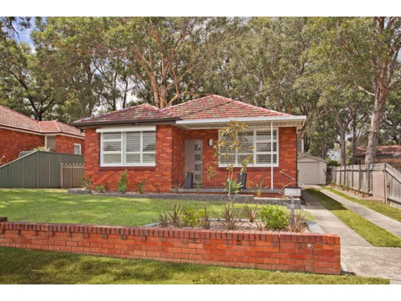 15 Kathleen Parade, Picnic Point NSW 2213