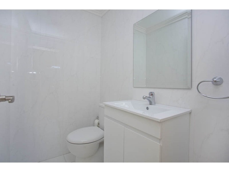 8 Roslyn Avenue, Panania NSW 2213