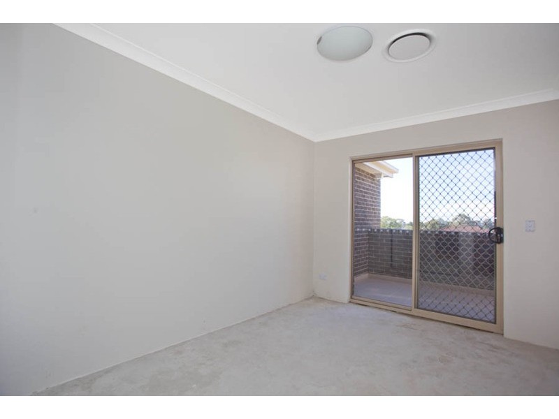 8a Roslyn Avenue, Panania NSW 2213