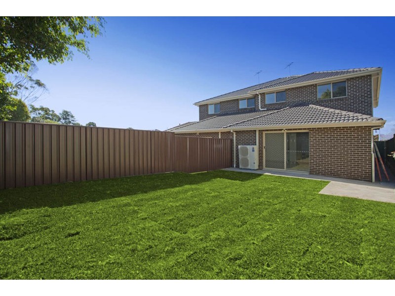 8a Roslyn Avenue, Panania NSW 2213