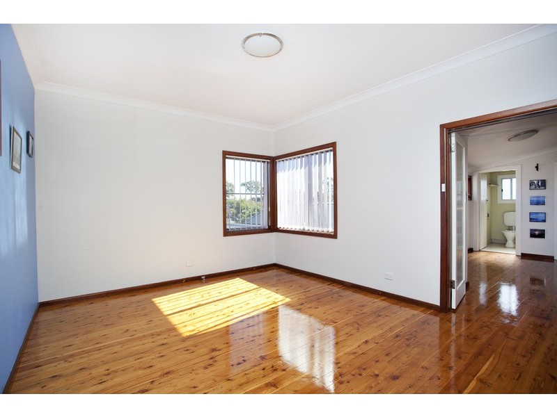 44 Picnic Point Road, Panania NSW 2213