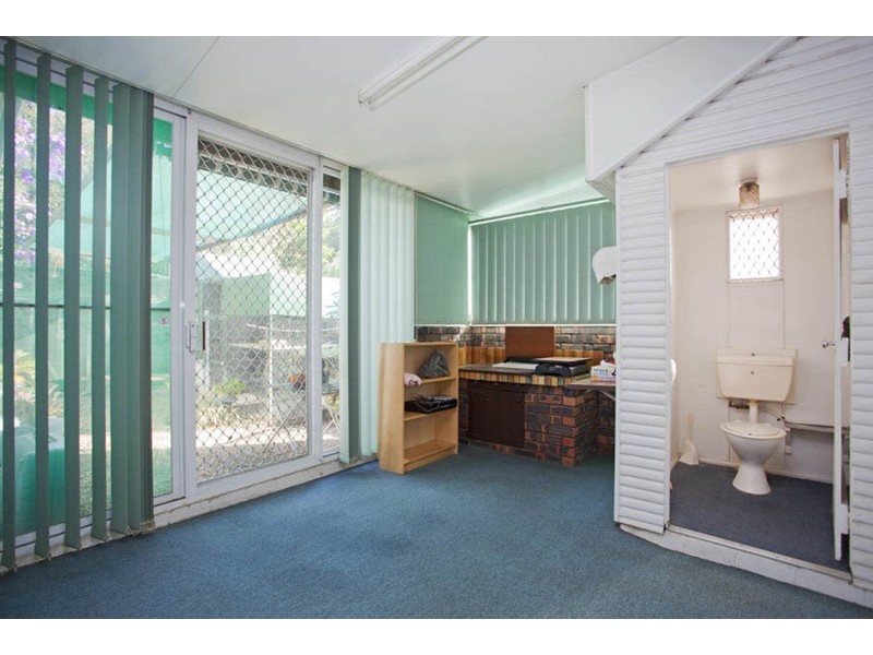 15 Wolaroi Crescent, Revesby NSW 2212