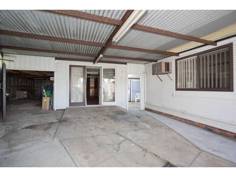 15 Wolaroi Crescent, Revesby NSW 2212