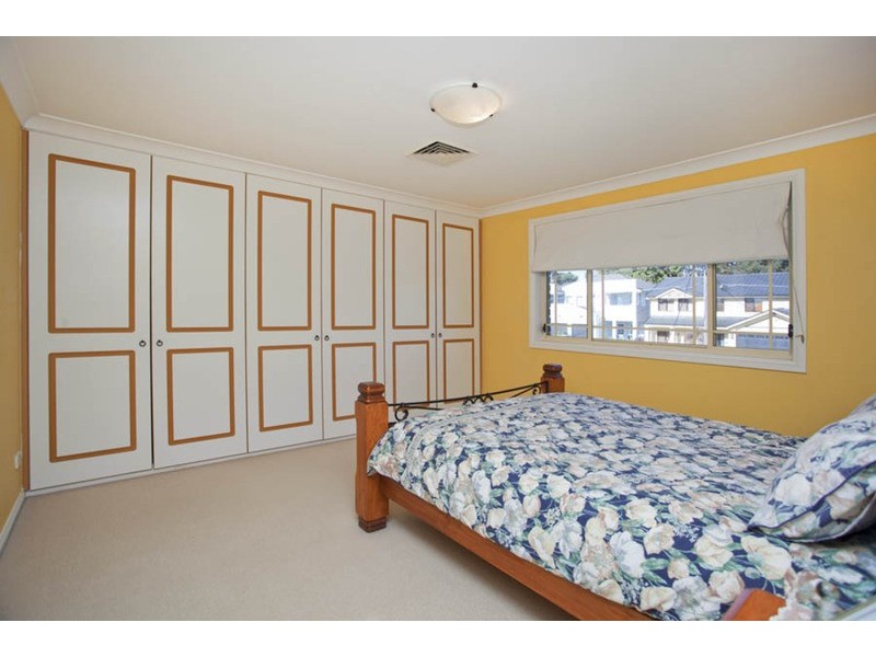 1 Penrose Avenue, East Hills NSW 2213