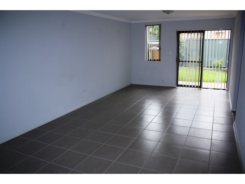 3/1 Ikara Crescent, Moorebank NSW 2170