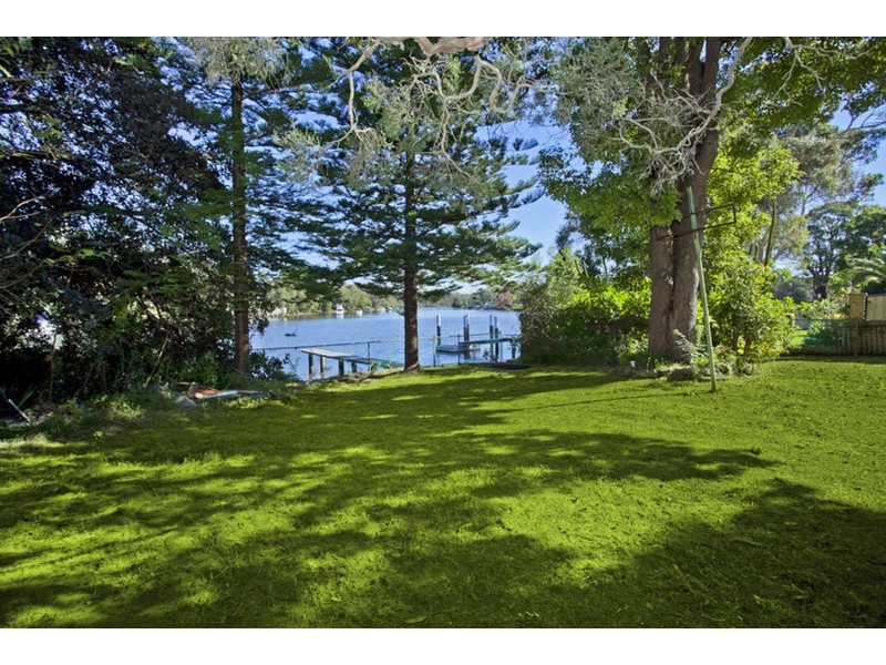 21 Burbank Avenue, East Hills NSW 2213