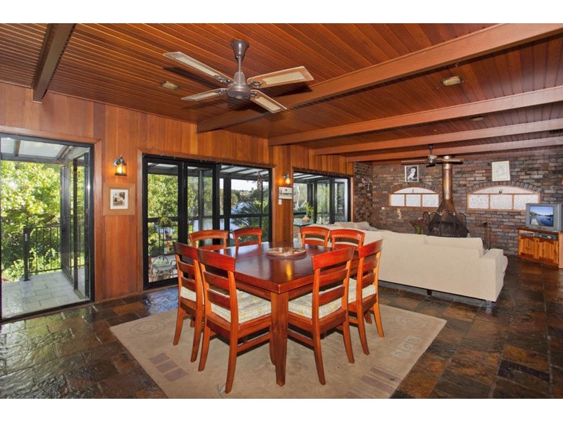 21 Burbank Avenue, East Hills NSW 2213