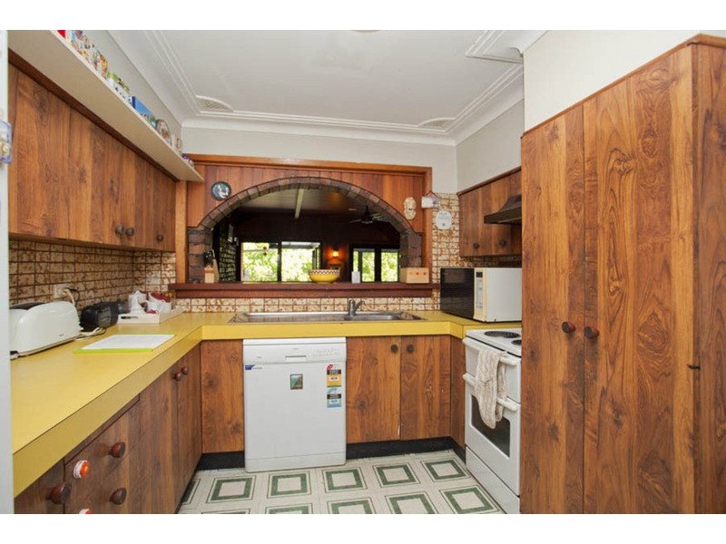 21 Burbank Avenue, East Hills NSW 2213