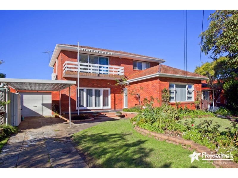 27 Hazelglen Avenue, Panania NSW 2213