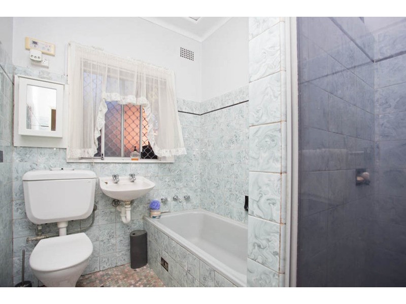 27 Hazelglen Avenue, Panania NSW 2213