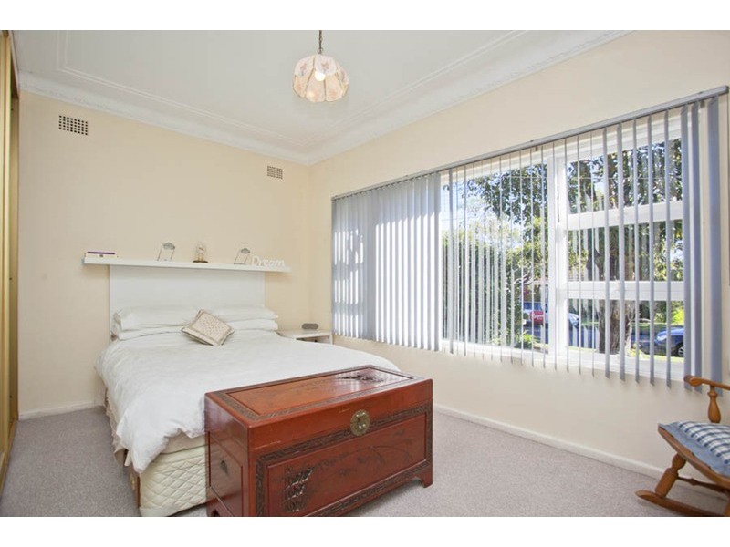 27 Hazelglen Avenue, Panania NSW 2213