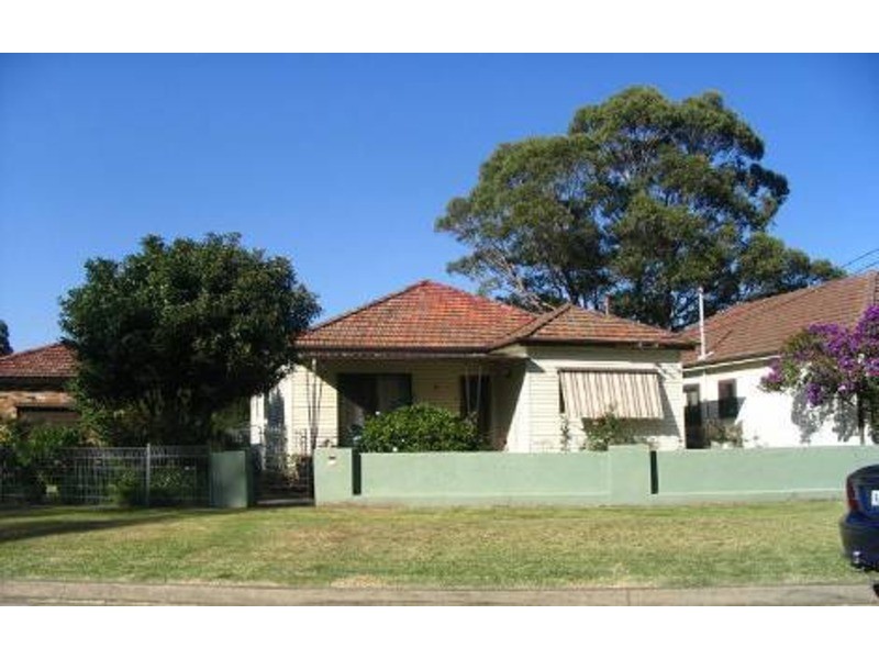 3 Swan  Street, Revesby NSW 2212