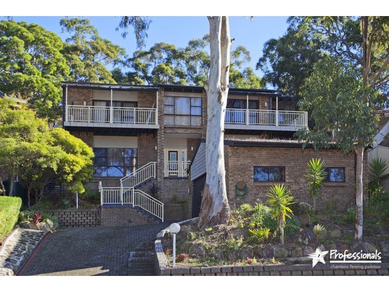 8 Charlotte Place, Illawong NSW 2234