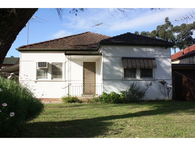 19 Newey Avenue, Padstow NSW 2211