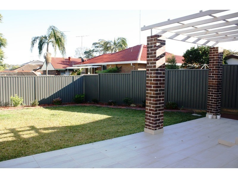 1A Rosebank Avenue, Panania NSW 2213